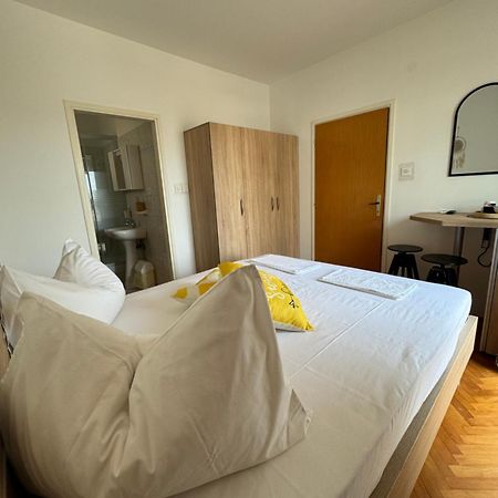 The Manzoni Family 4 Hotel Пунат Екстериор снимка
