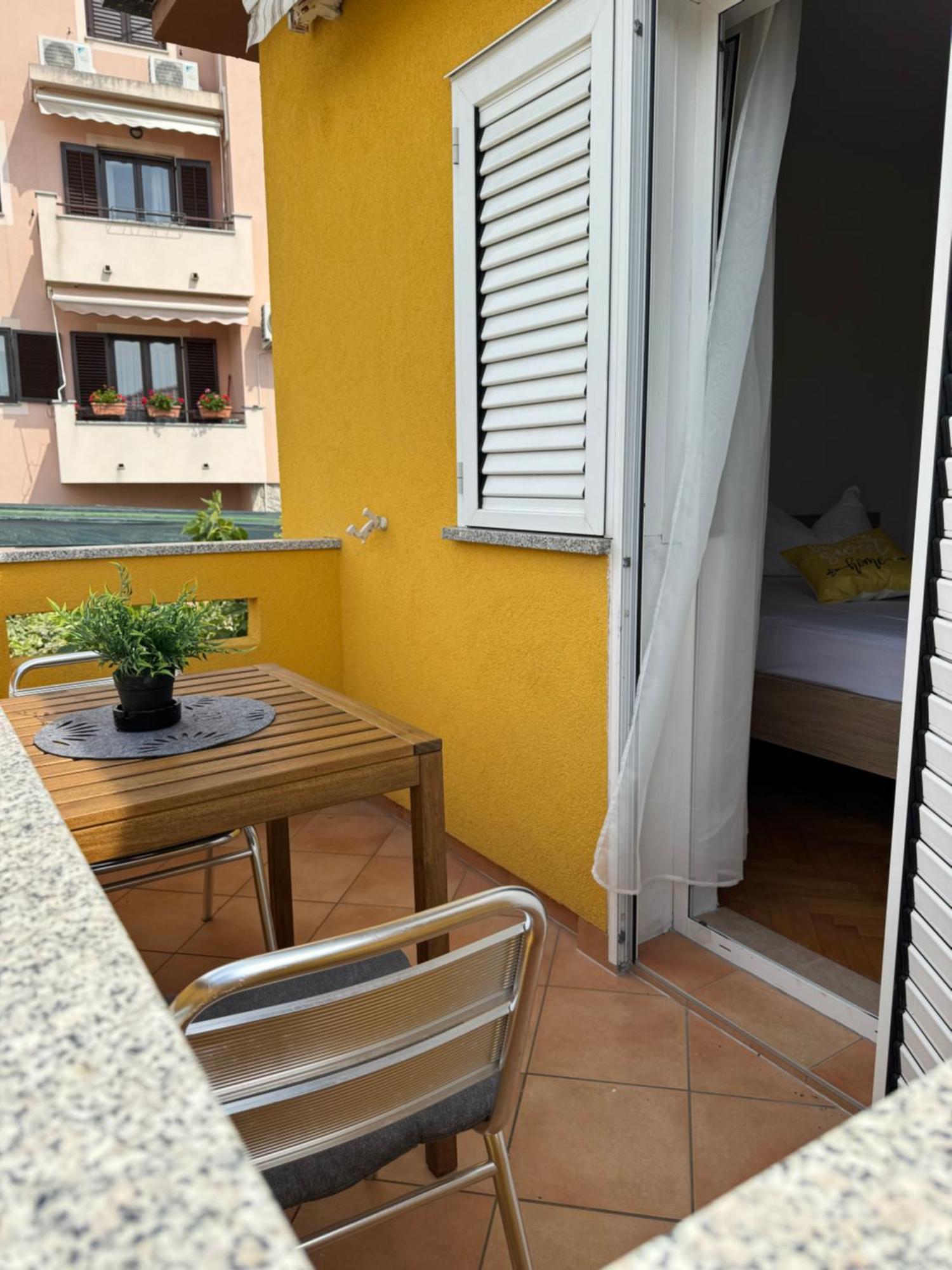 The Manzoni Family 4 Hotel Пунат Екстериор снимка